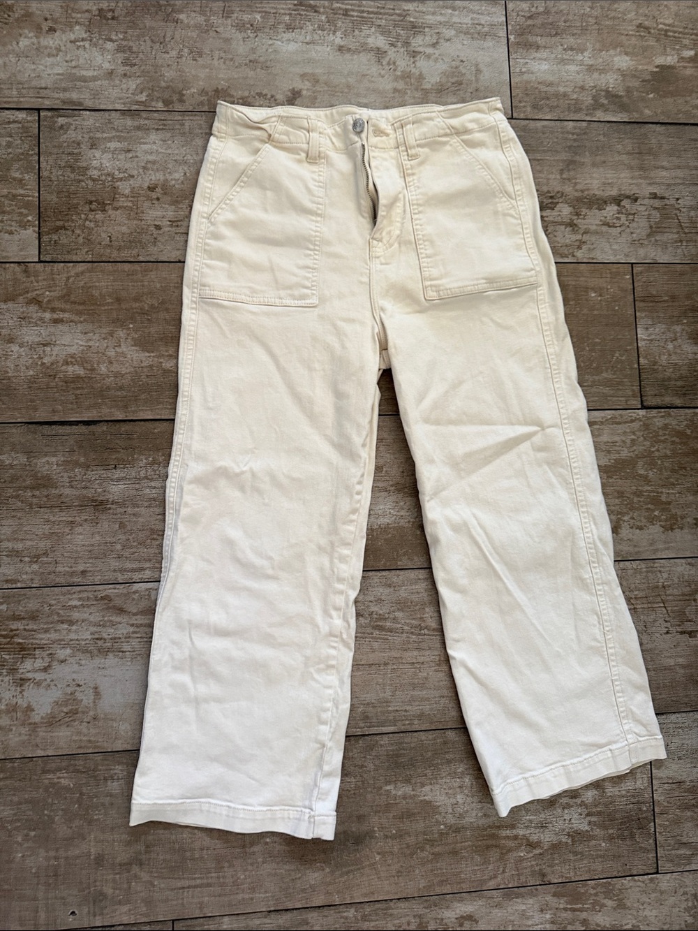 Vigoss Cream Wide-Leg Jeans with Front Patch Pockets